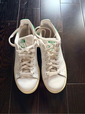 Adidas Stan Smith White Leather Sneakers with Green Heel Tab Size 7.5